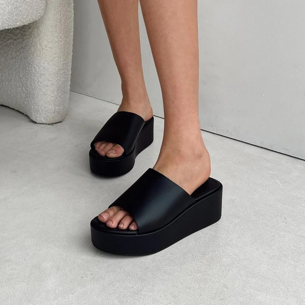 Princess Polly Britta Platform Heels - Picture 3 of 7